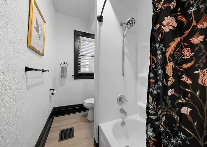 Merion Village Residences 1166 *